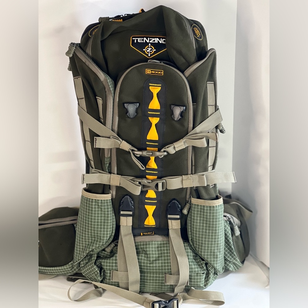 TENZING TZ 4000 hunters backpack. Details shown in pictures. New, never used.